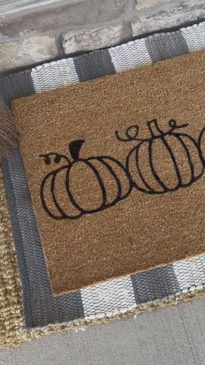 Pumpkin Welcome Mat: Natural Coir Fall Porch Decor (18x30 in)